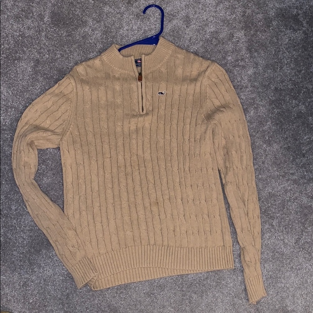 Vineyard vine sweater